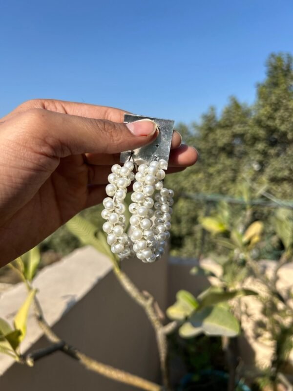 RED ROSE GAJRA WITH WHITE MOGRA GAJRA - Image 4